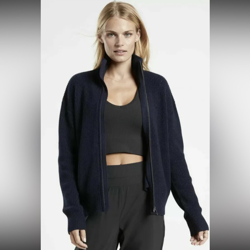 Athleta | NWOT Women’s Sweater Escapade Mock Neck Bomber Navy Size Small